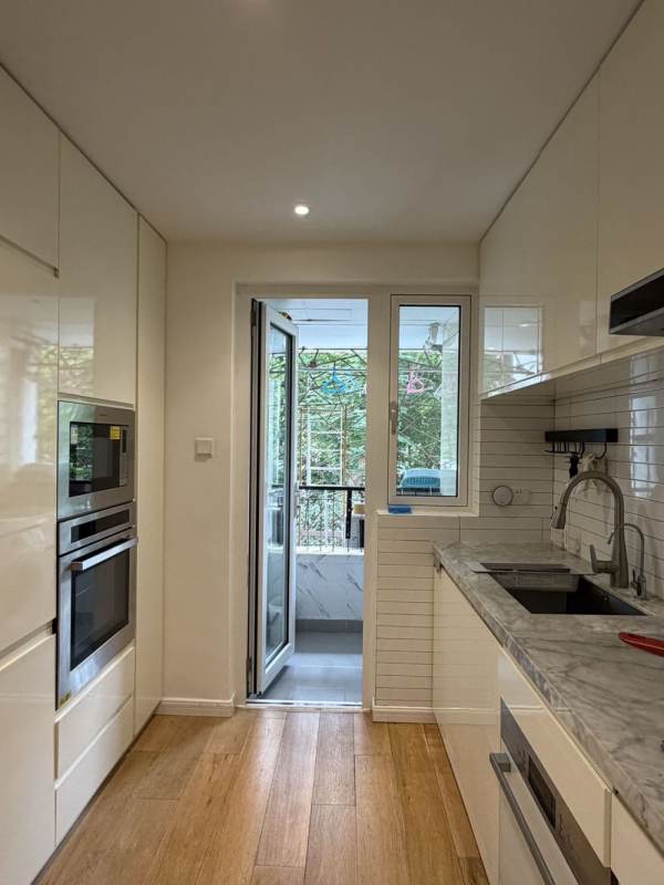 Housing image — Kitchen