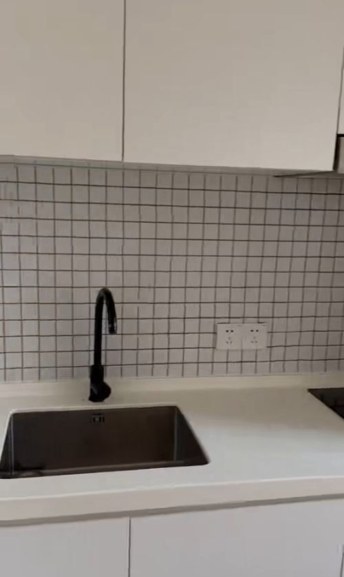 Housing image — Kitchen