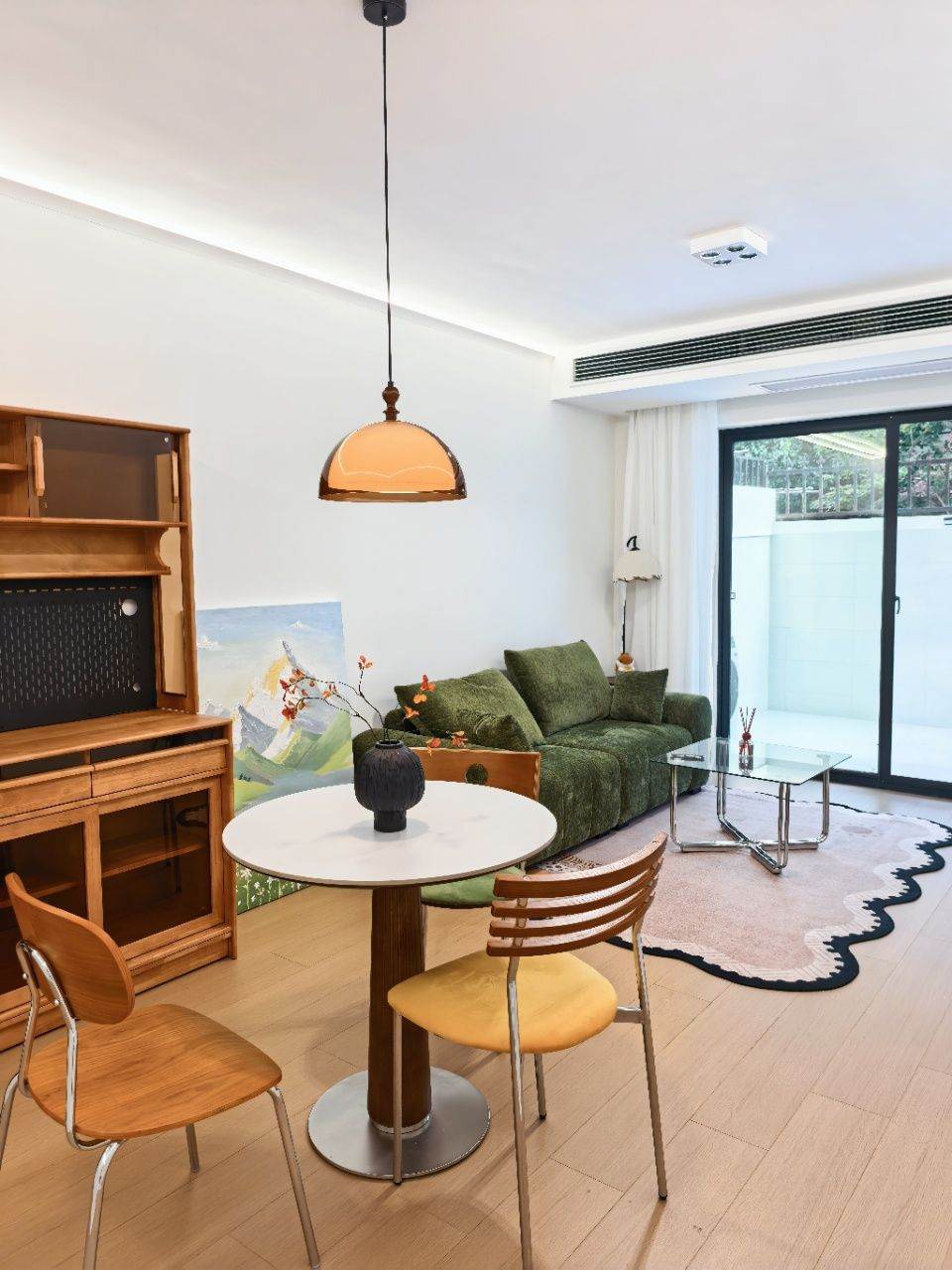 Housing image — Living Room