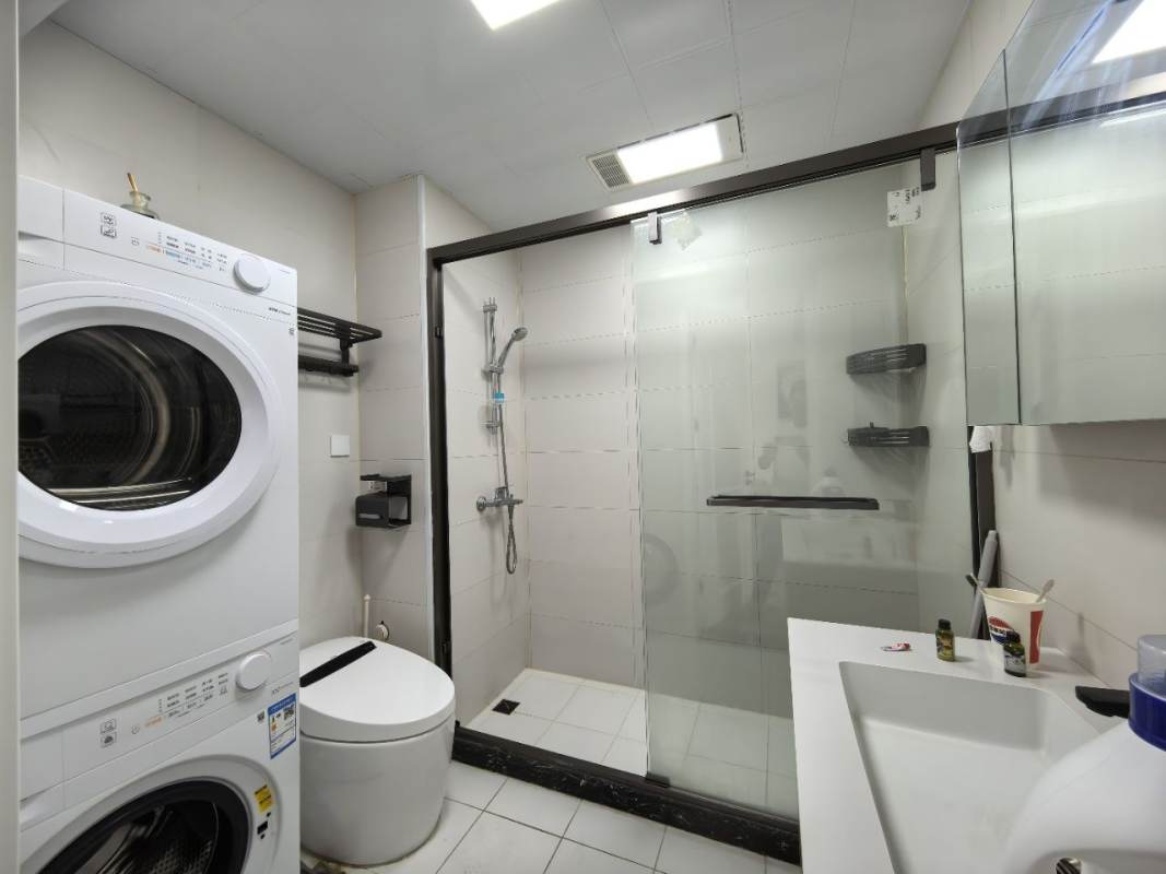 Housing image — Bathroom