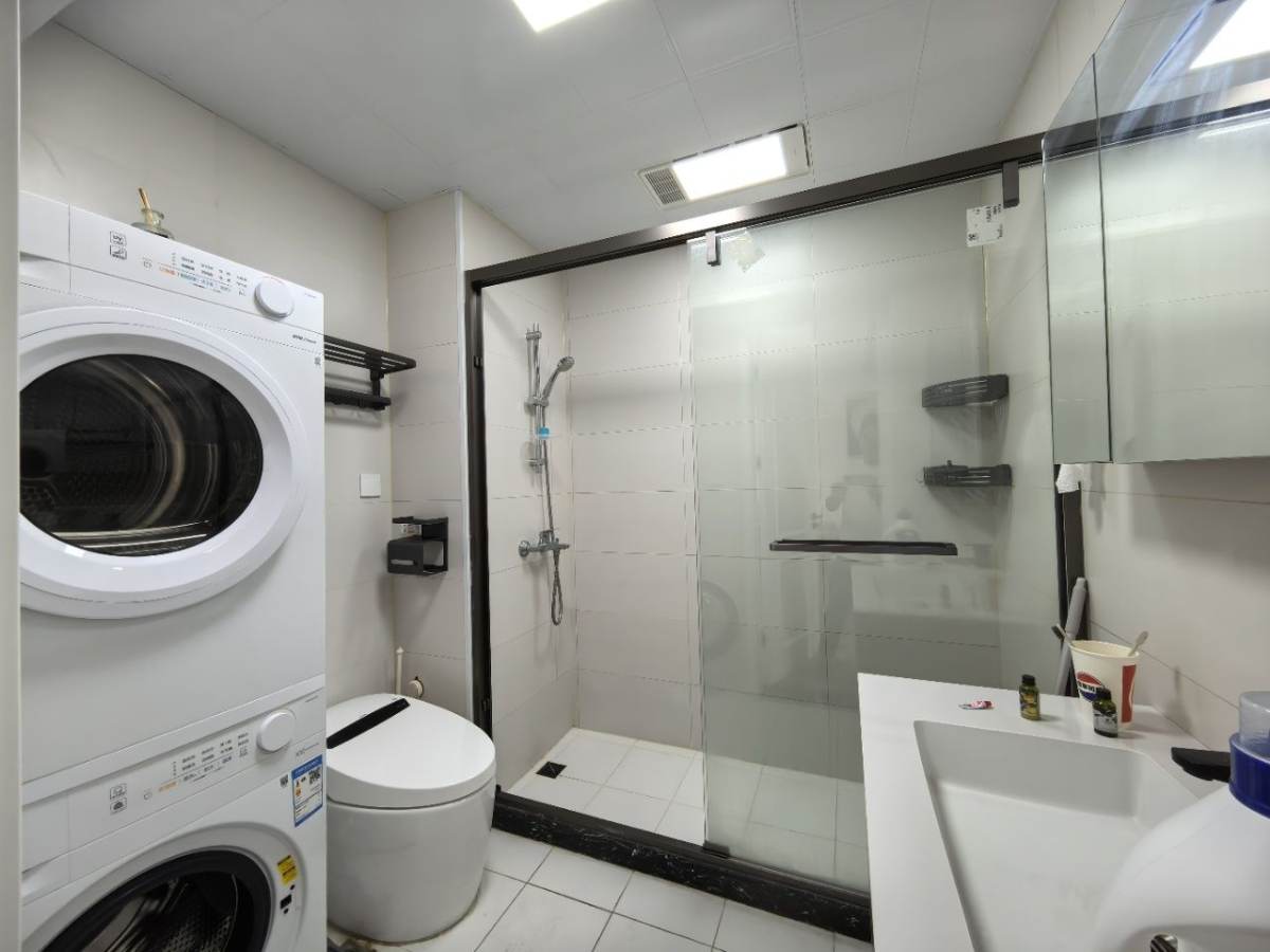 Housing image — Bathroom