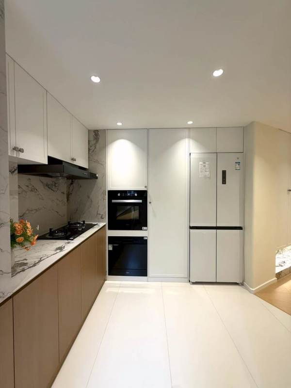 Housing image — Kitchen
