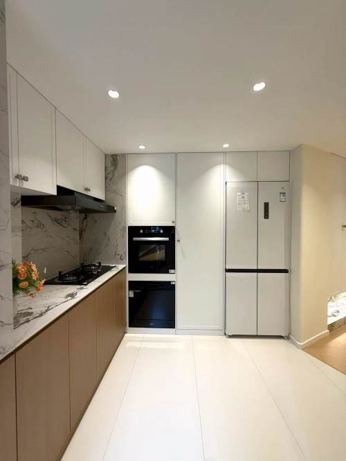 Housing image — Kitchen