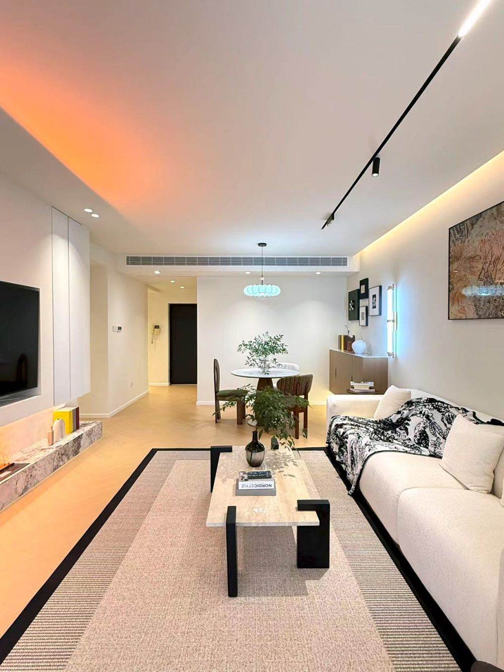 Housing image — Living Room