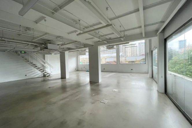 Spacious Studio Office in Jing'an