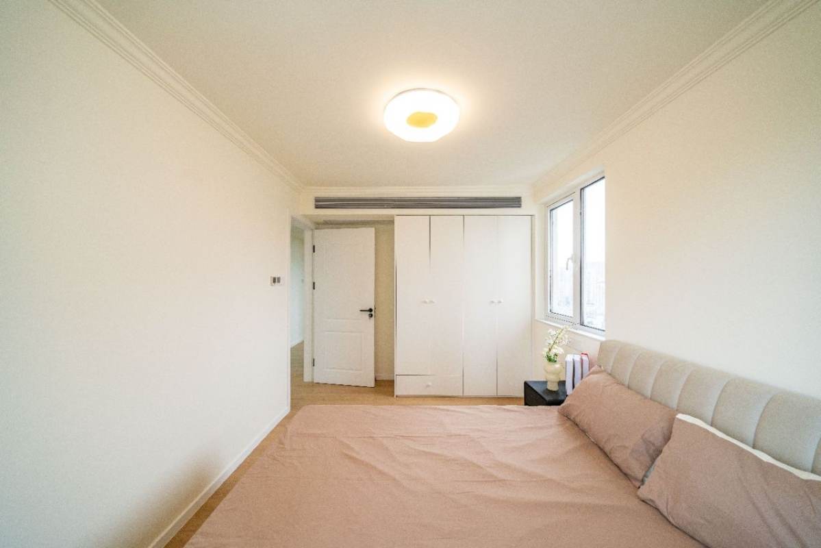 Housing image — Bedroom