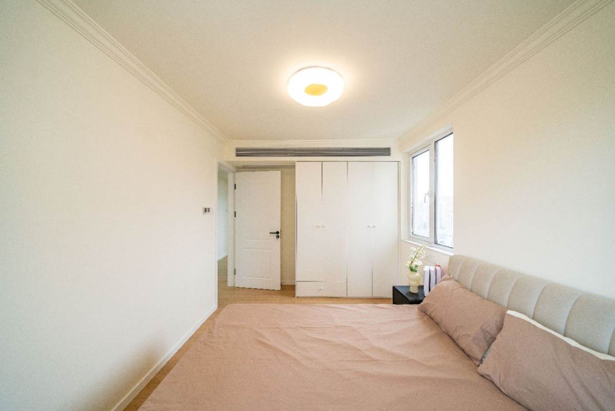 Housing image — Bedroom