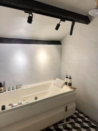 Housing image — Bathroom