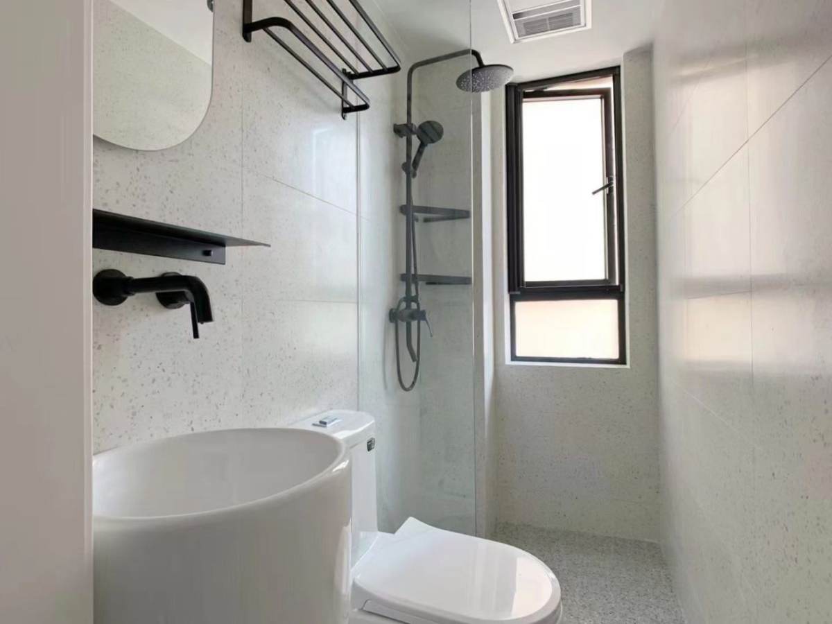Housing image — Bathroom