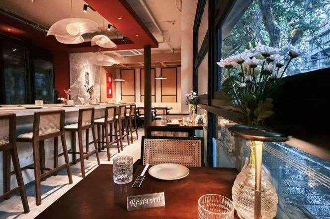 Spacious Studio Commercial Space in Old Xuhui (L9)