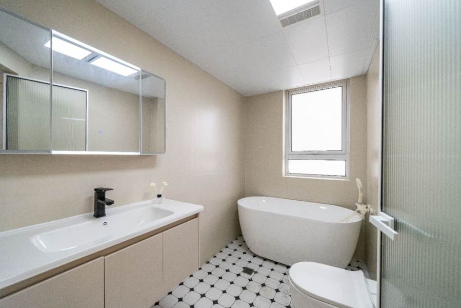 Housing image — Bathroom