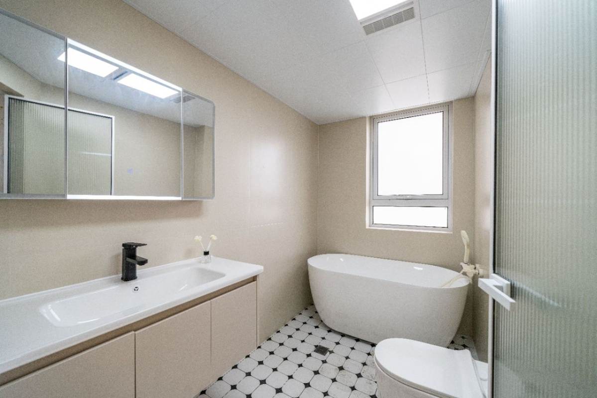 Housing image — Bathroom