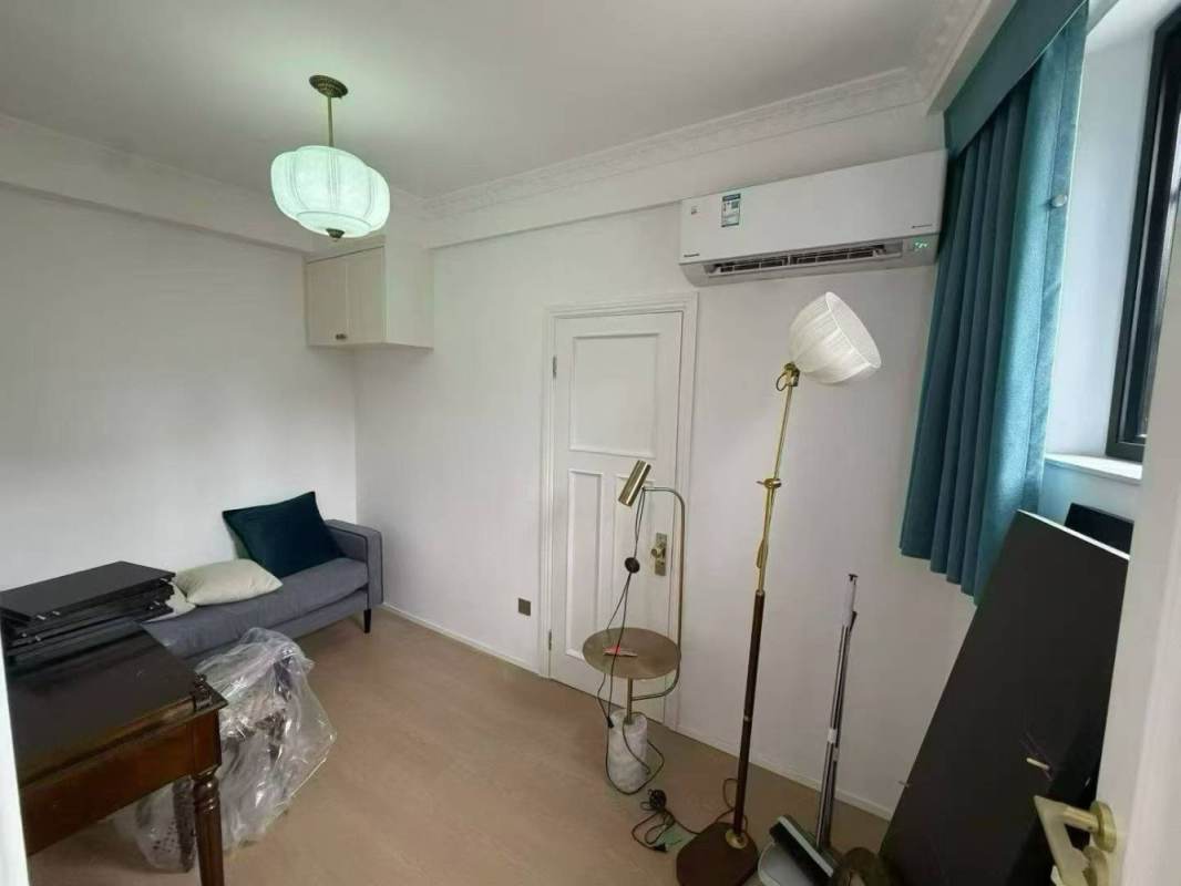 Housing image — Bedroom