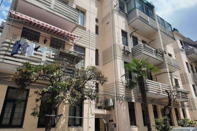 Spacious 2BR Heritage Apartment in Old Xuhui (L1/L7)