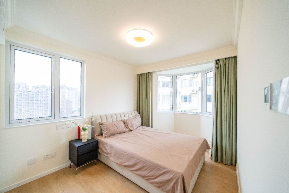 Housing image — Bedroom