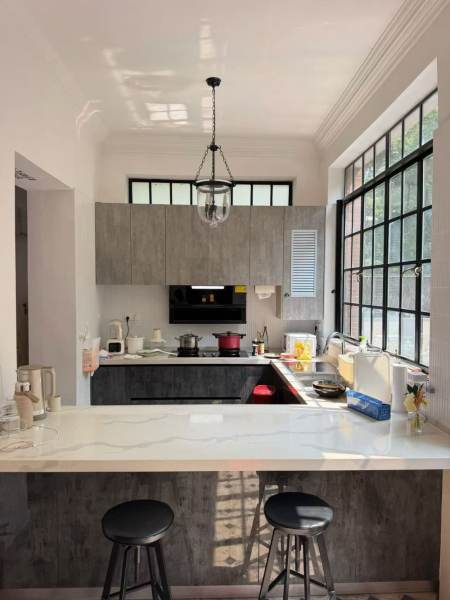Housing image — Kitchen