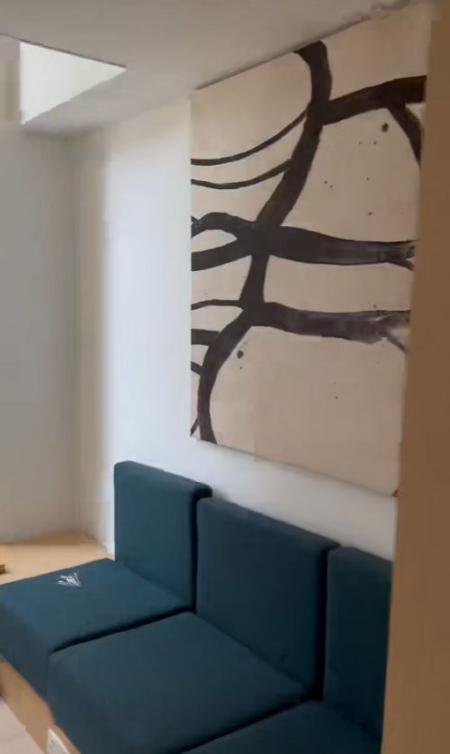 Housing image — Living Room