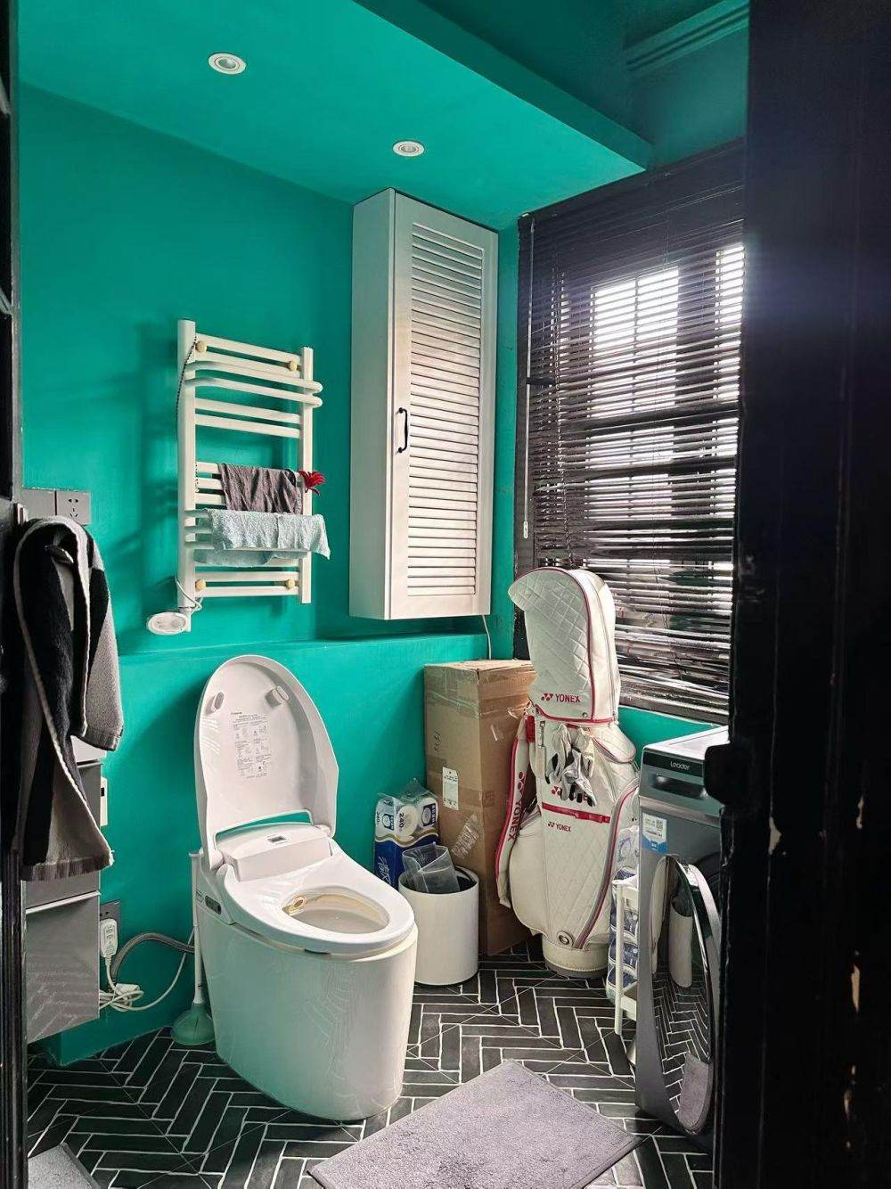 Housing image — Bathroom