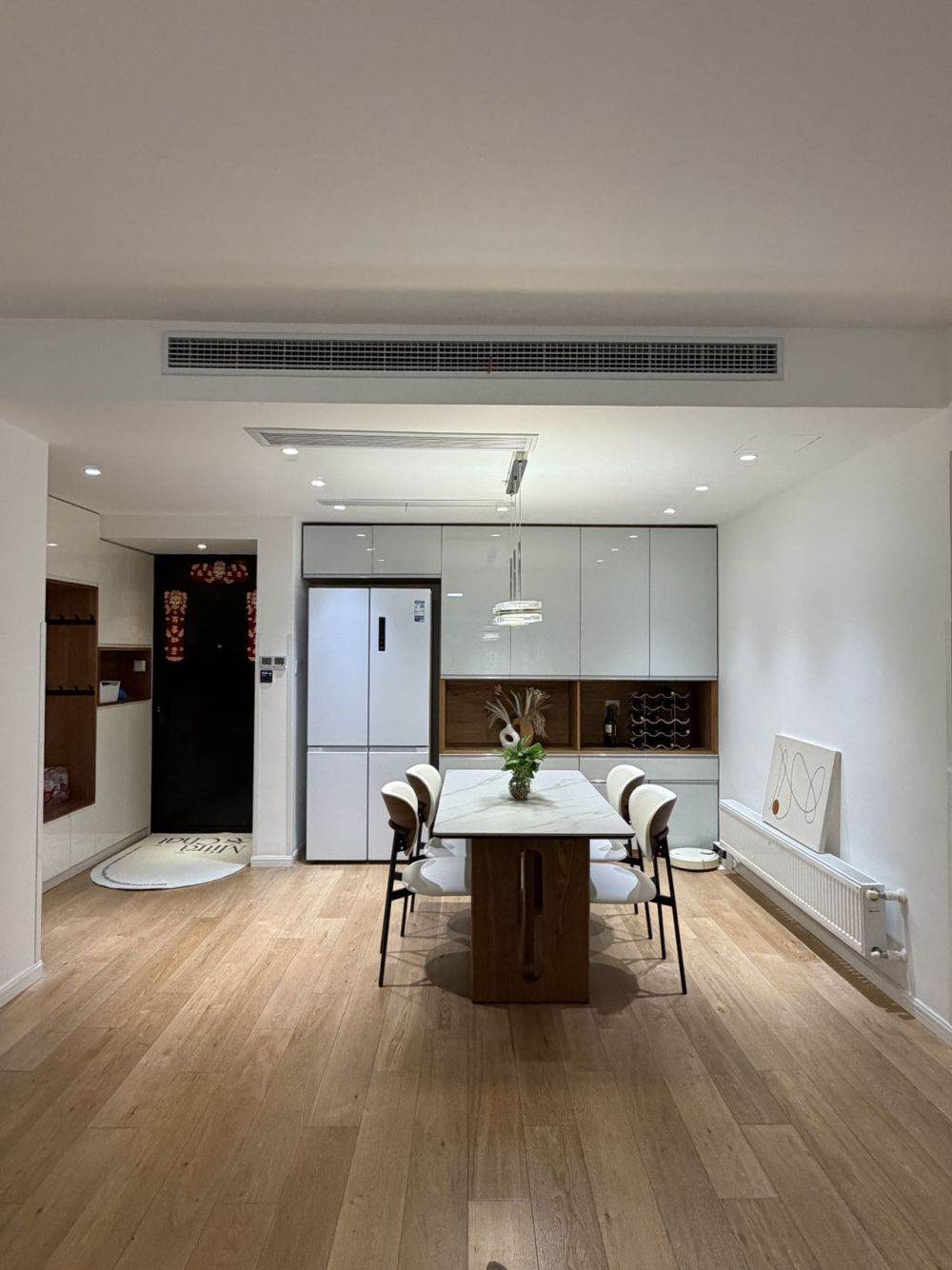 Housing image — Dining Area