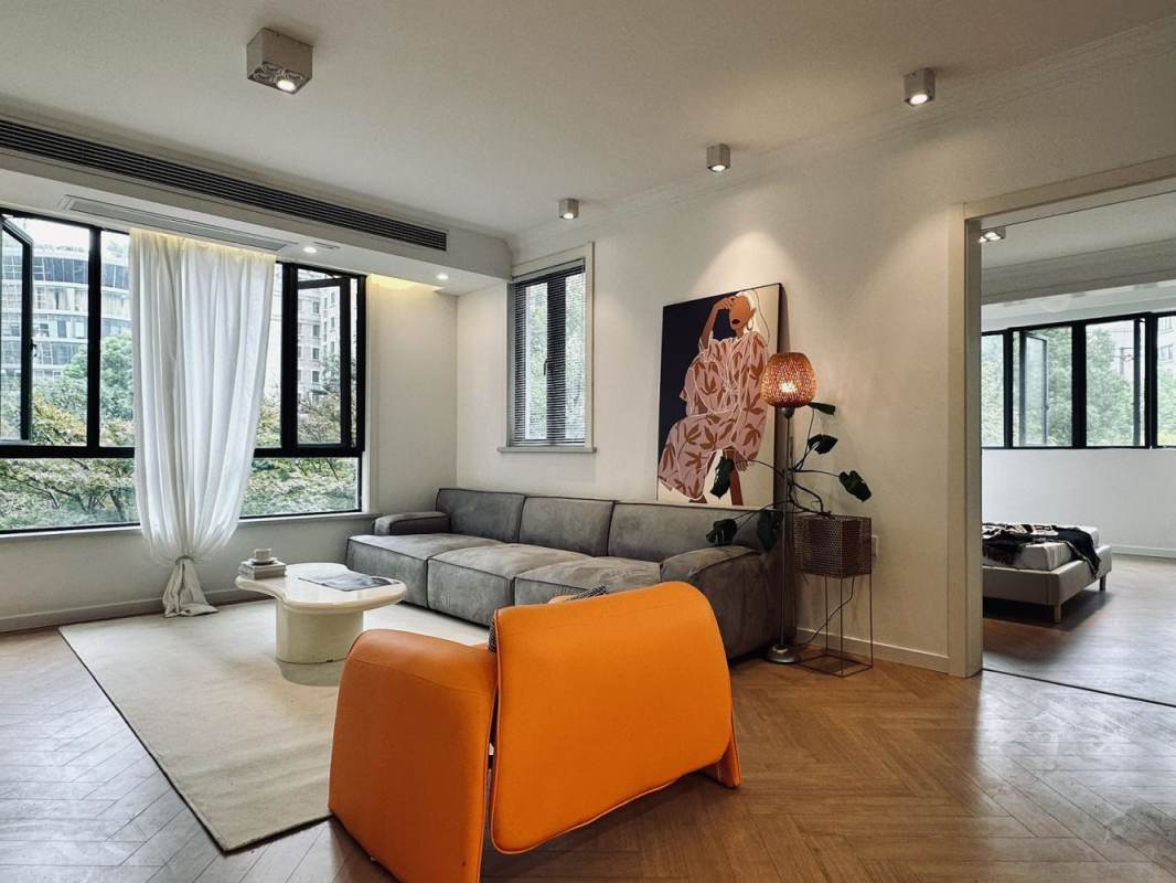 Housing image — Living Room