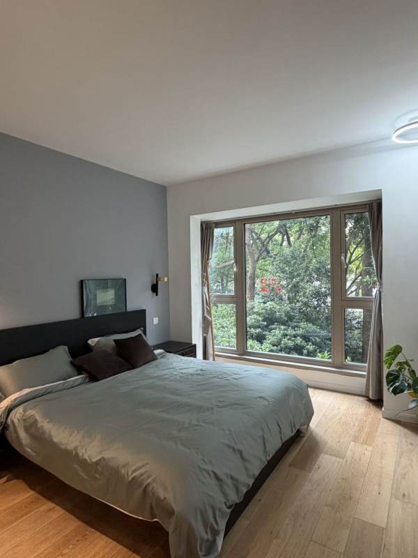 Housing image — Bedroom