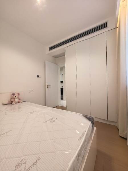 Housing image — Bedroom