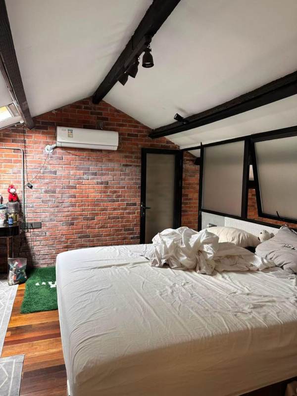Housing image — Bedroom