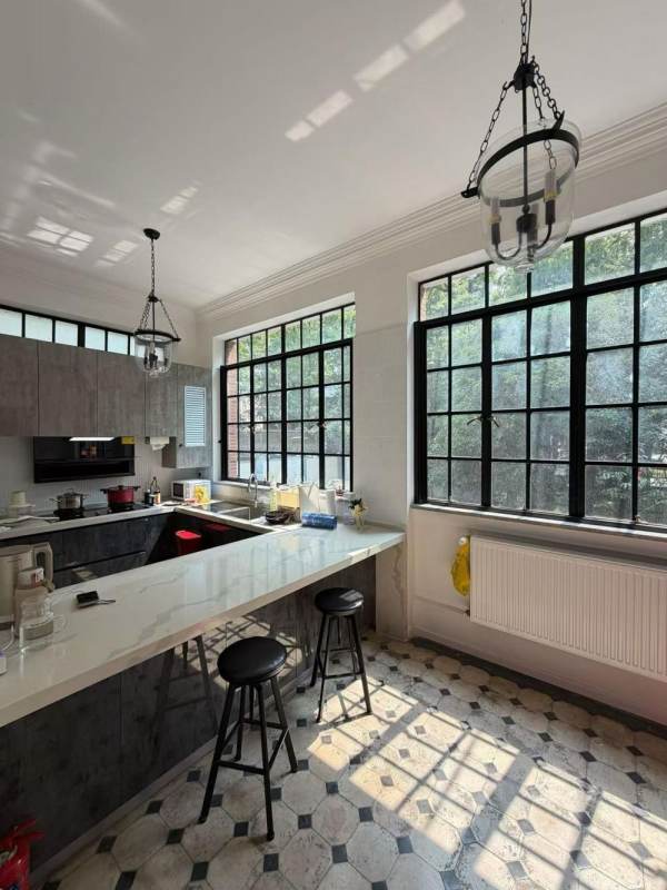 Housing image — Dining Area