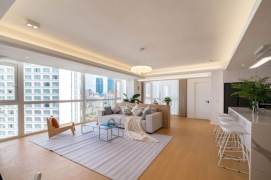 High-Floor Spacious 3BR Apartment near Shanghai Jiao Tong University with Floor-to-Ceiling Windows (L10/L11)