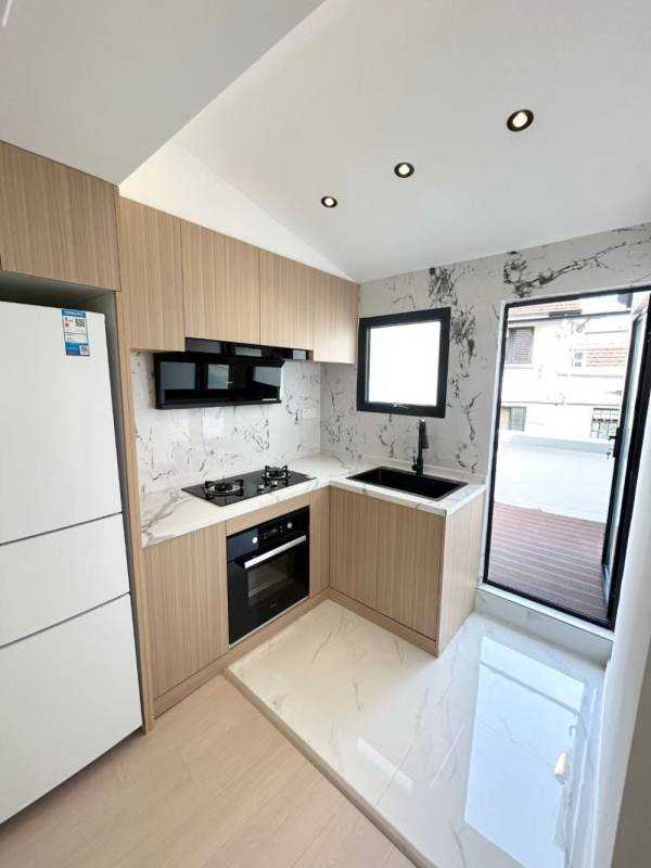 Housing image — Kitchen
