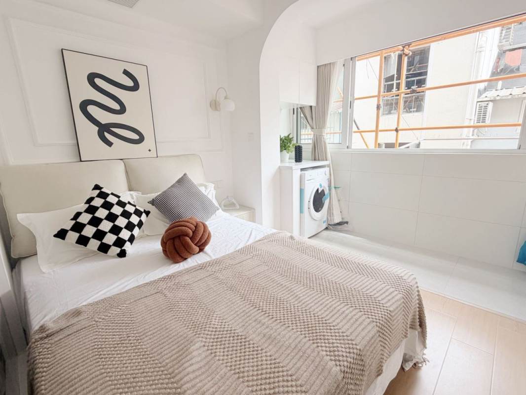 Housing image — Bedroom