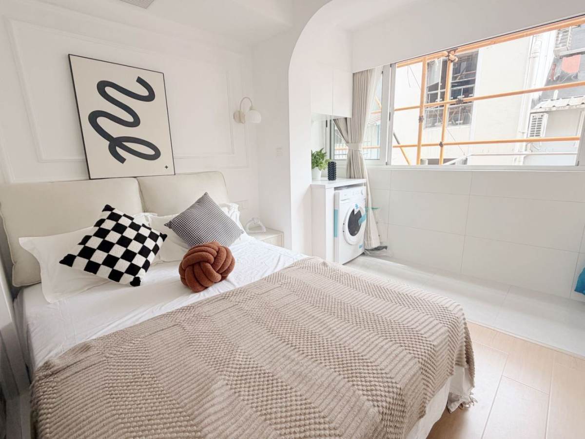 Housing image — Bedroom