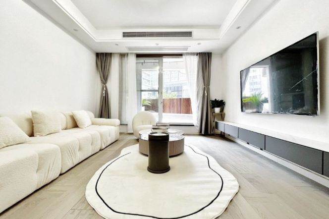 3BR Apartment in Jing'an with Terrace (L13/L14)