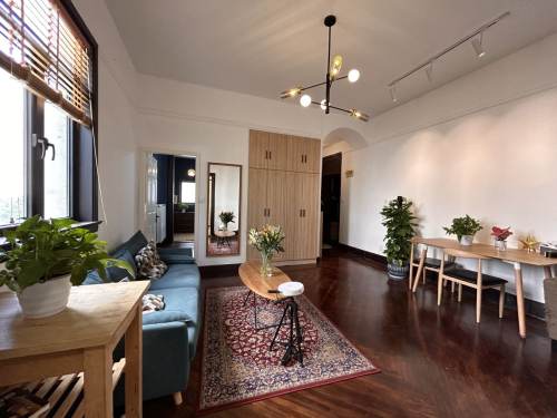 Housing image — Living Room