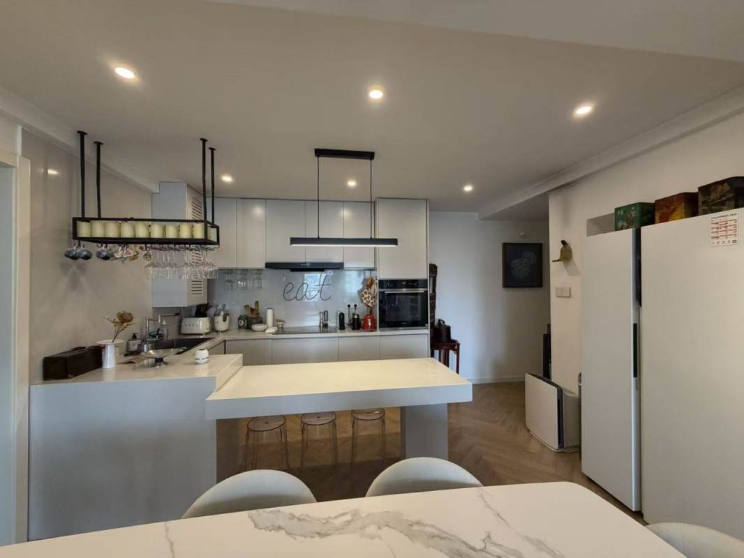 Housing image — Kitchen