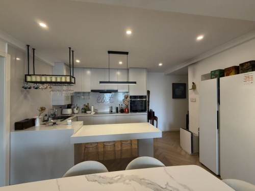 Housing image — Kitchen