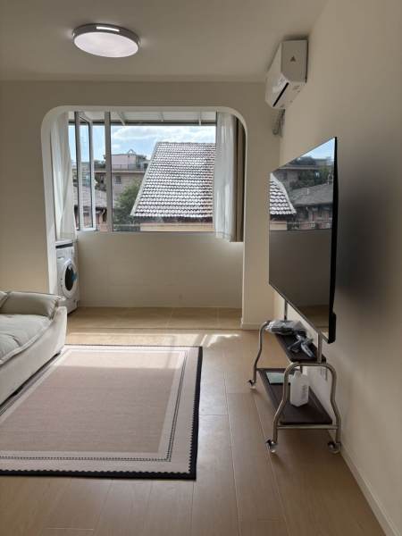 Housing image — Living Room
