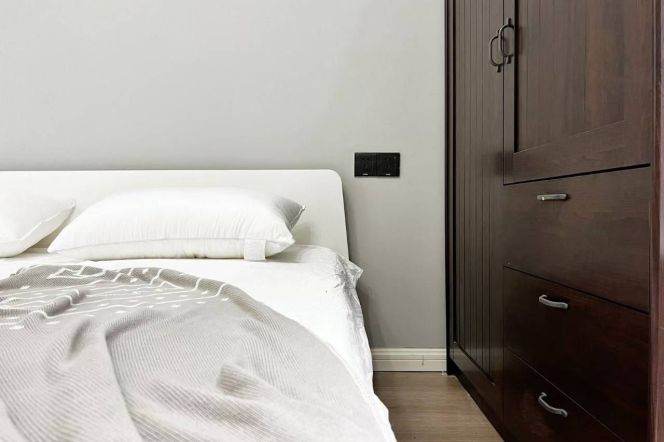 2BR Apartment in Old Xuhui with Floor-to-Ceiling Windows