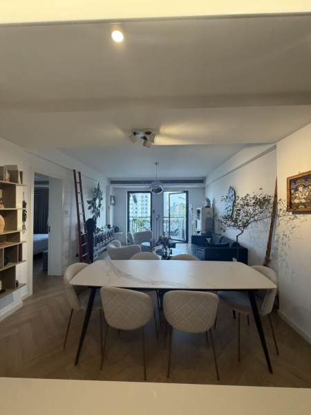 Housing image — Living Room