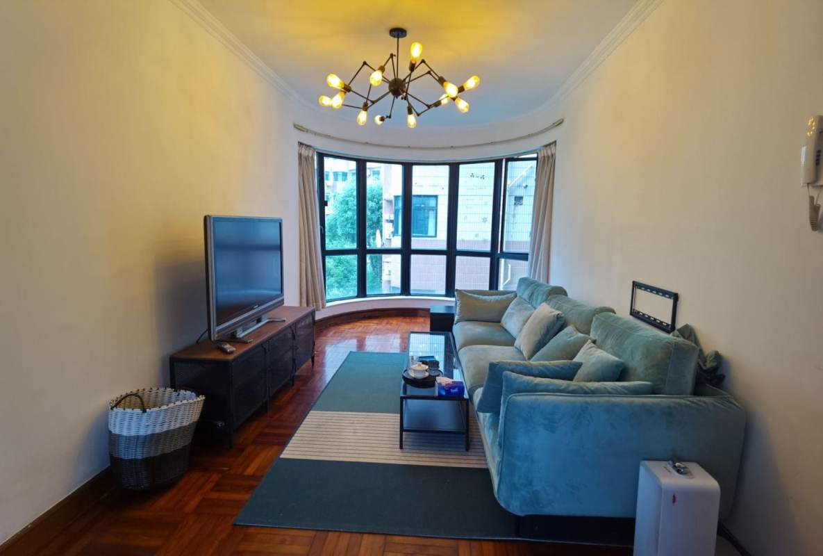 Housing image — Living Room
