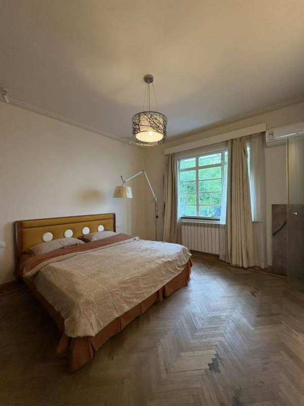 Housing image — Bedroom