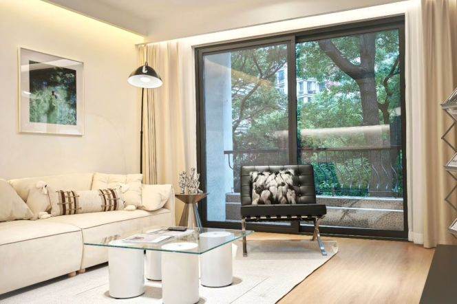 3BR Apartment in Gubei with Terrace (L2/L15)