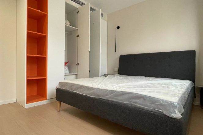 2BR Heritage Apartment near Jiashan Rd Metro with Floor-to-Ceiling Windows (L1/L10/L12)