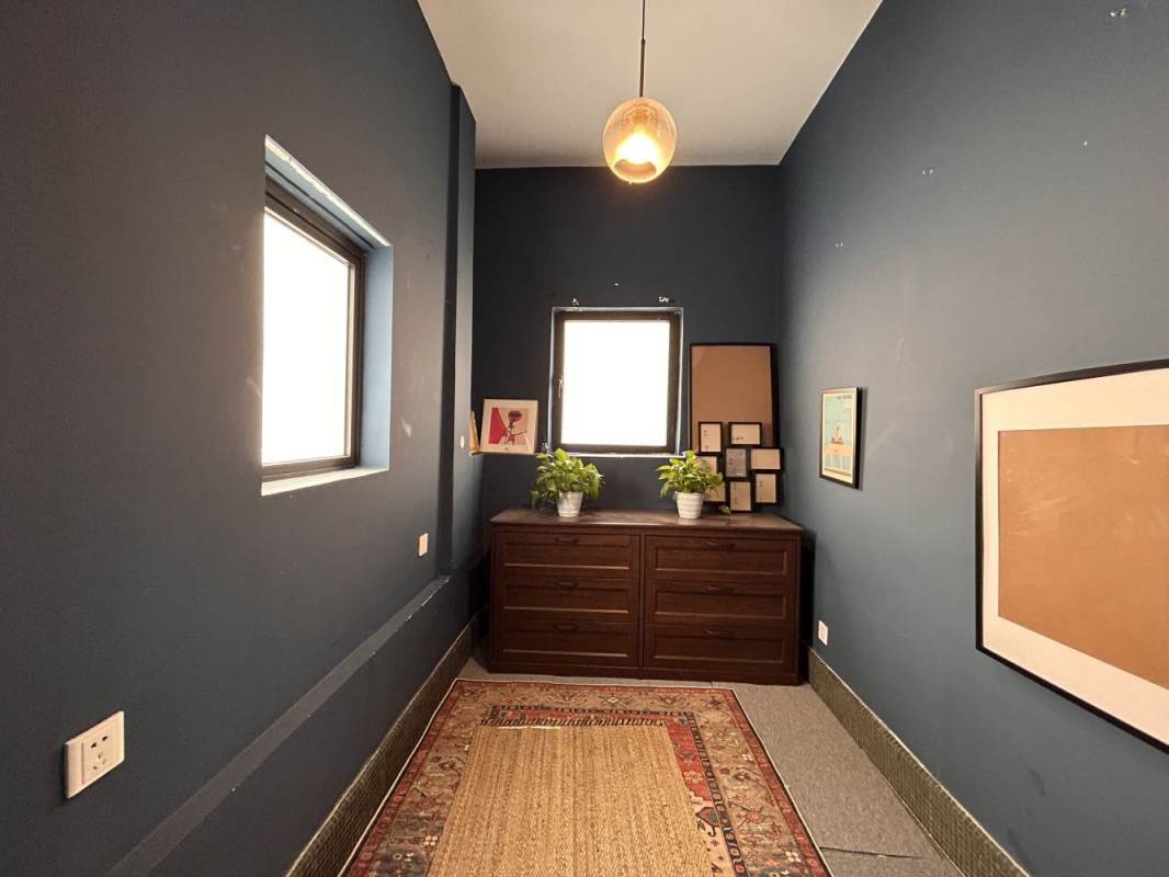 Housing image — Study
