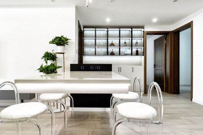 3BR Apartment in Jing'an with Terrace (L13/L14)
