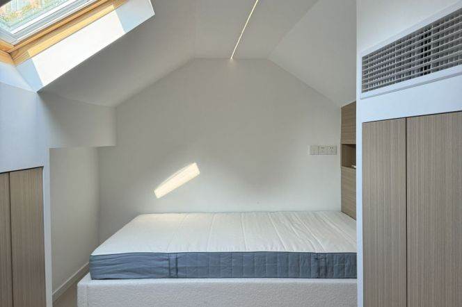 1BR Lane House in Old Xuhui with Terrace