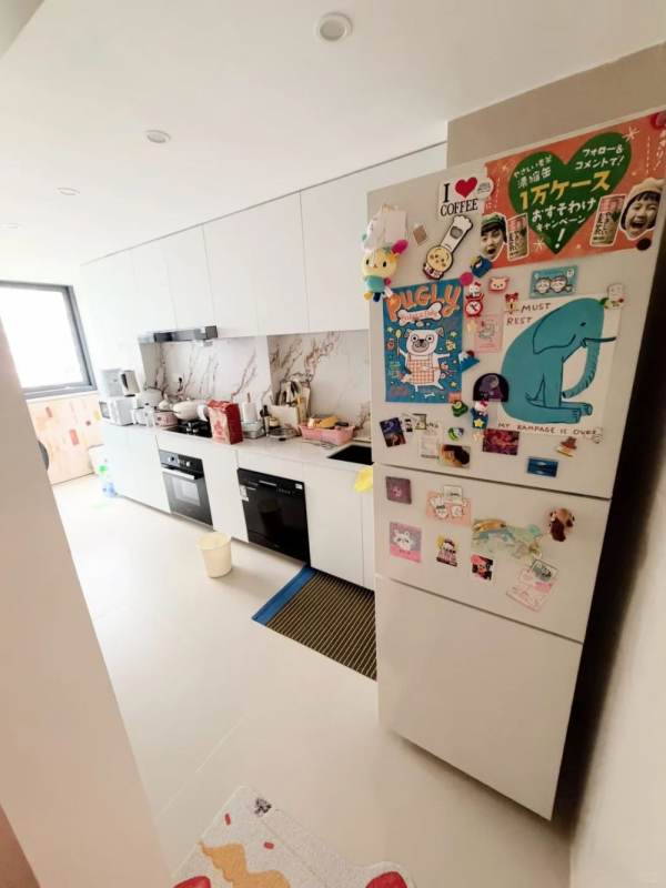 Housing image — Kitchen