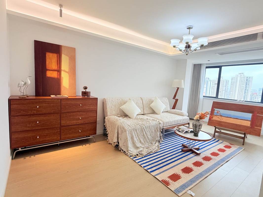 Housing image — Living Room