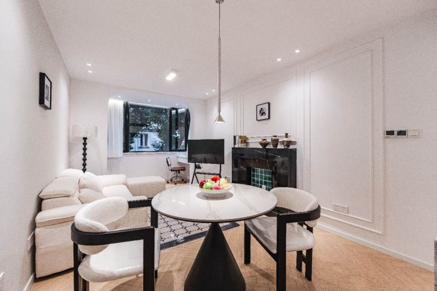 Housing image — Bedroom