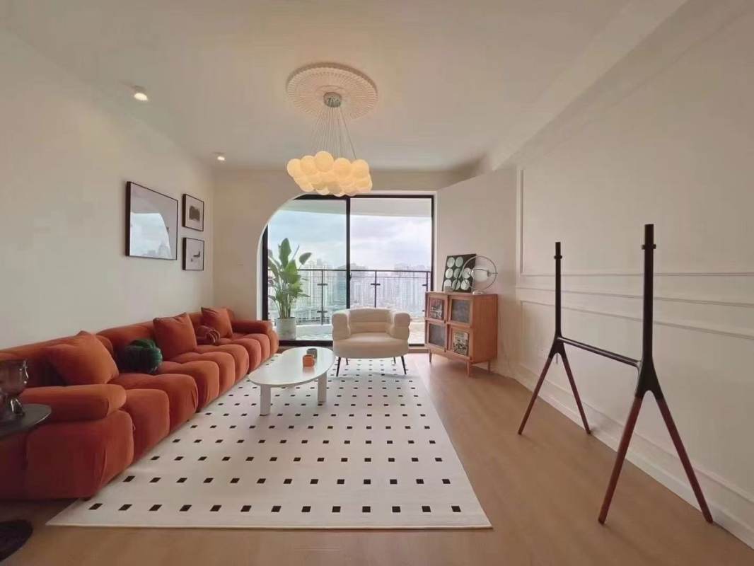 Housing image — Living Room